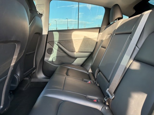 Used 2021 Tesla Model Y Long Range image 19