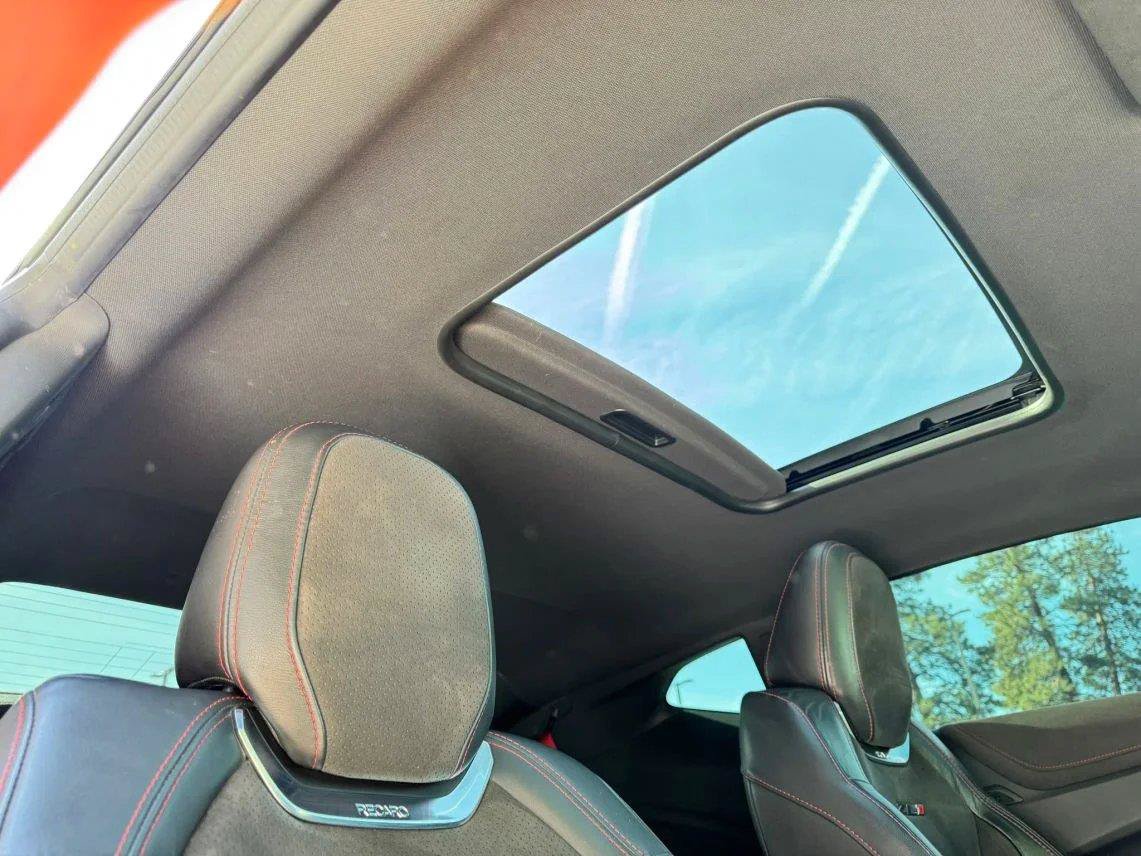 Used 2017 Chevrolet Camaro ZL1 RWD image 25