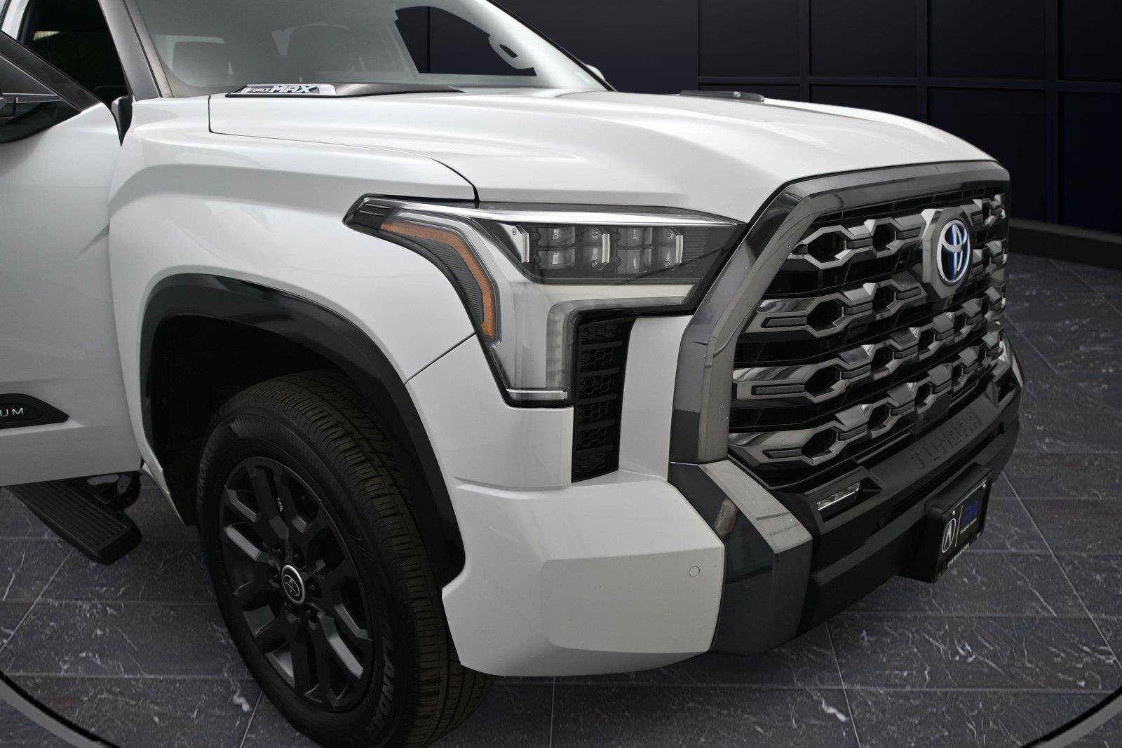 Used 2024 Toyota Tundra Platinum AWD/4WD image 20