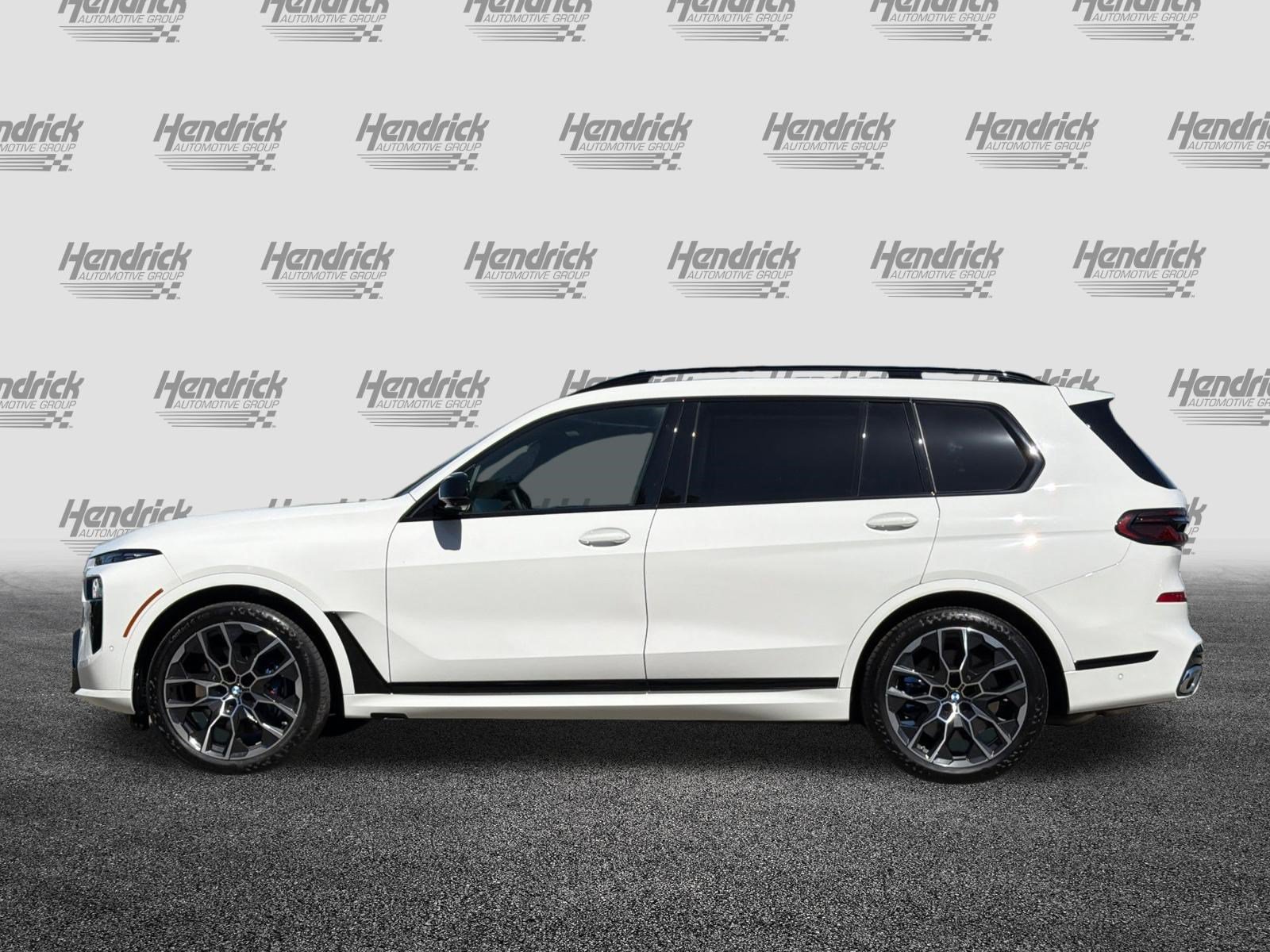 Used 2025 BMW X7 M60i AWD/4WD image 8