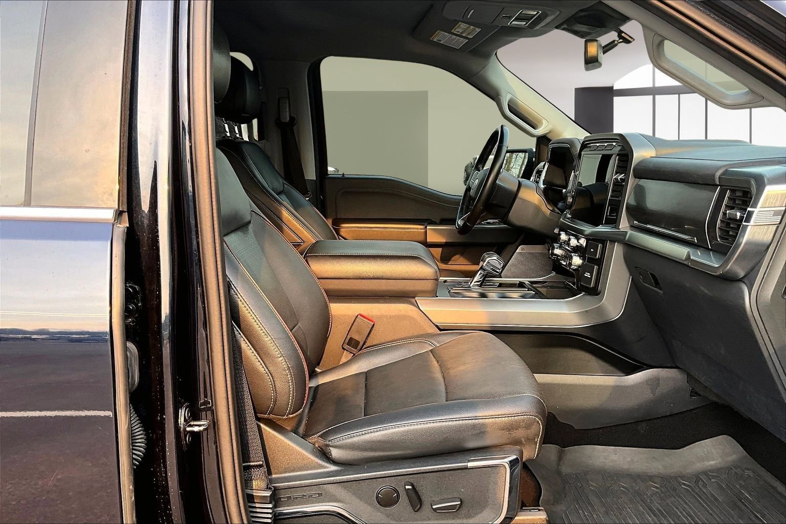 Used 2022 Ford F150 Lariat image 30