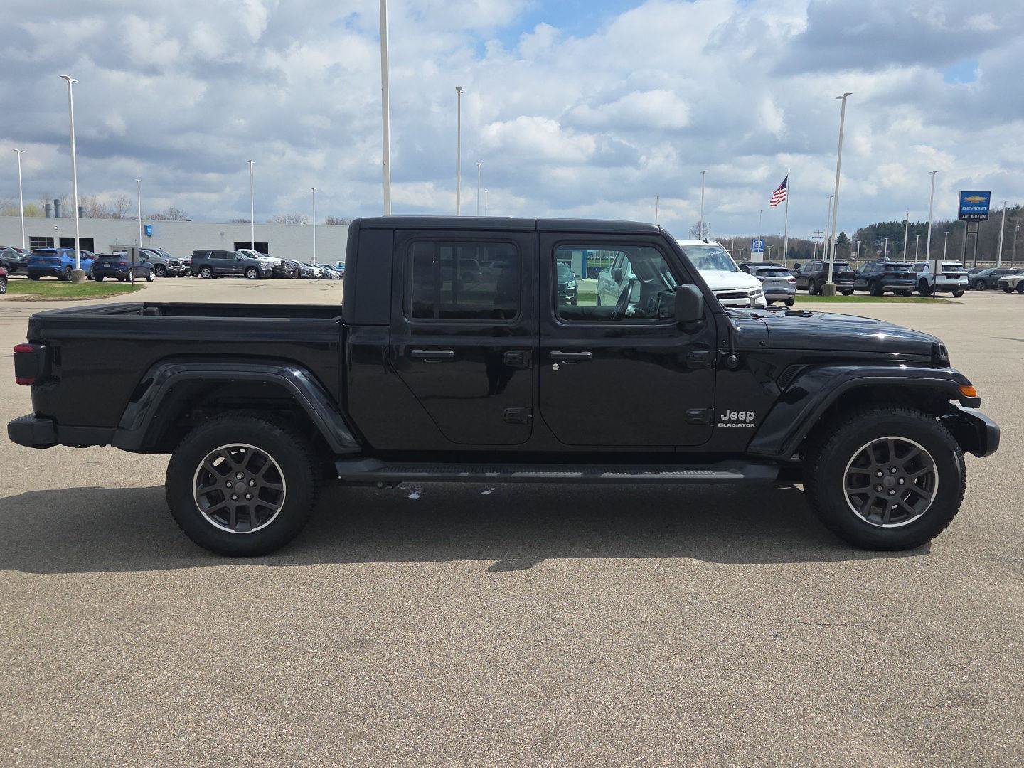 Used 2021 Jeep Gladiator Overland w/ Uconnect 4C Nav & Sound Group AWD/4WD image 8