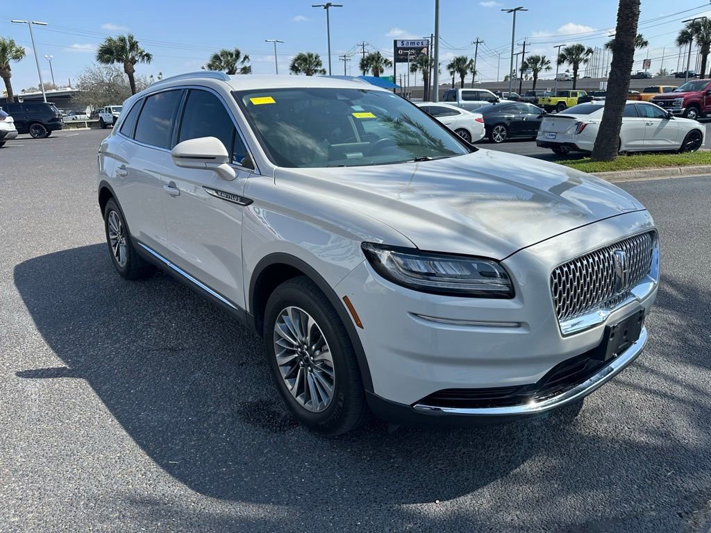 Used 2023 Lincoln Nautilus FWD w/ Premium Package image 8