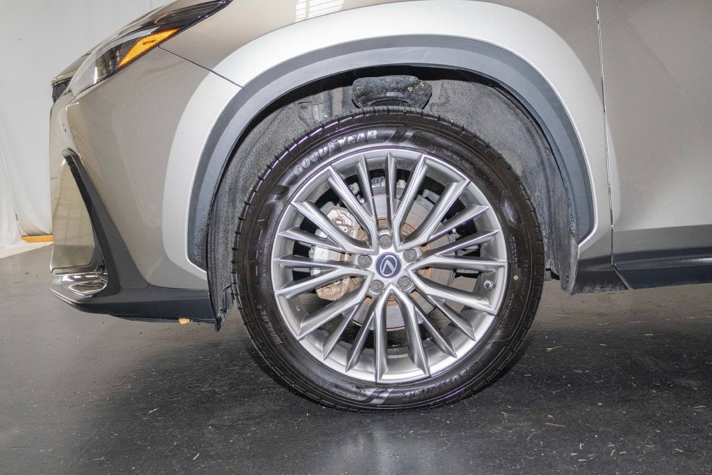 Used 2024 Lexus NX 350 AWD w/ Vision Package image 8