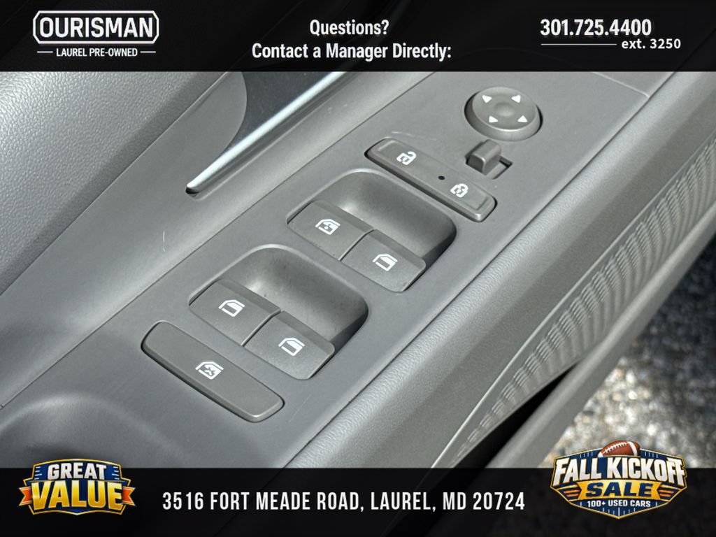 Used 2023 Hyundai Elantra SEL FWD image 8