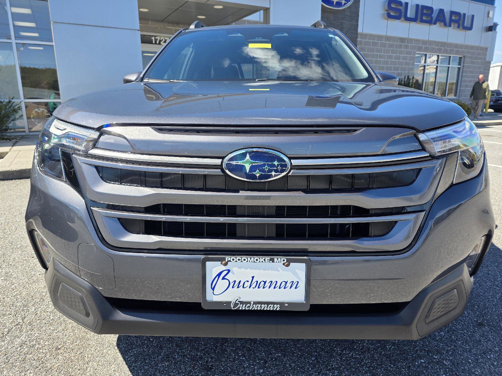 Used 2025 Subaru Forester Premium image 2