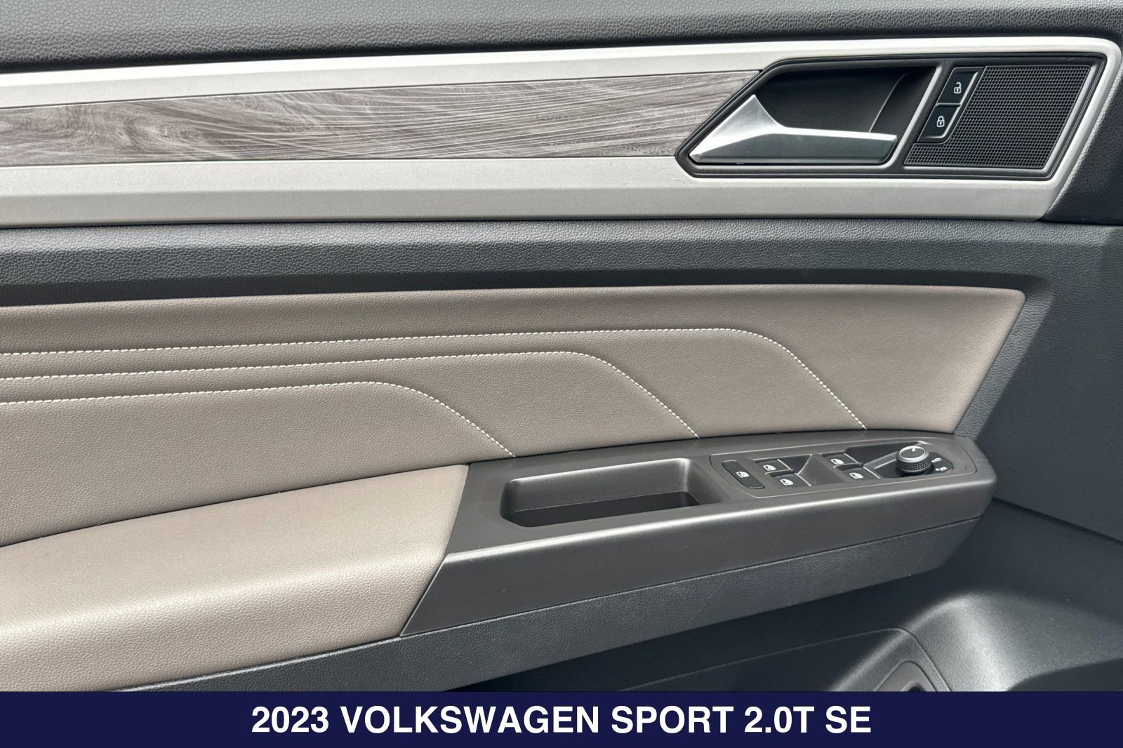 Used 2023 Volkswagen Atlas Cross Sport SE w/ Panoramic Sunroof Package FWD image 12