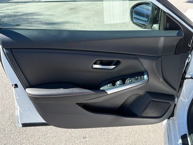 Used 2024 Nissan Sentra SR FWD image 12