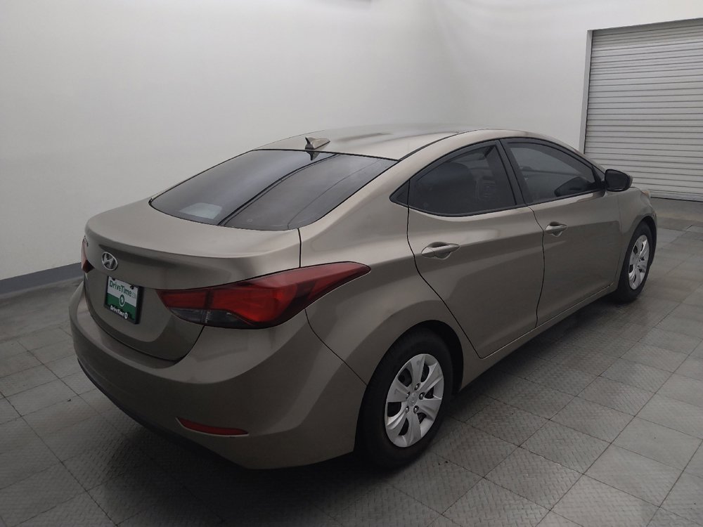 Used 2016 Hyundai Elantra SE FWD image 9
