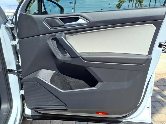 Used 2019 Volkswagen Tiguan SE FWD image 27