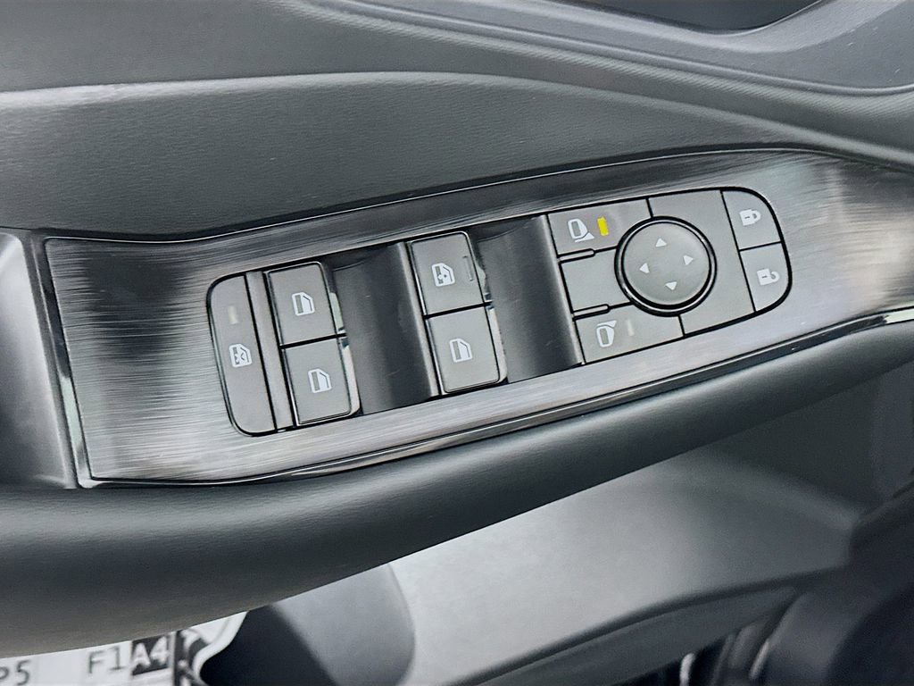 New 2026 Nissan Rogue S image 23