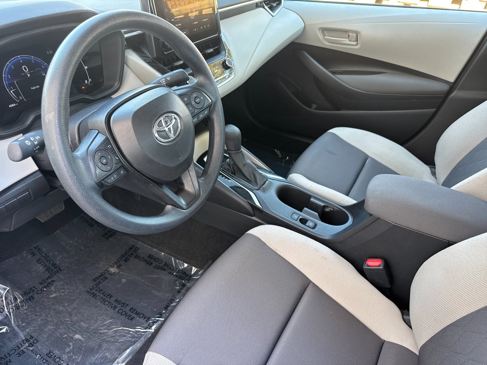Used 2026 Toyota Corolla LE w/ LE Premium Package FWD image 10
