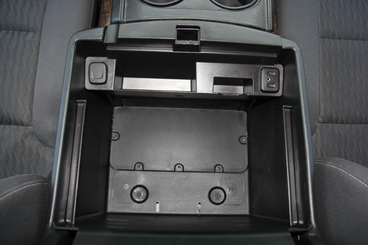 Used 2018 Chevrolet Tahoe 2WD w/ Remote Keyless Entry Package image 16