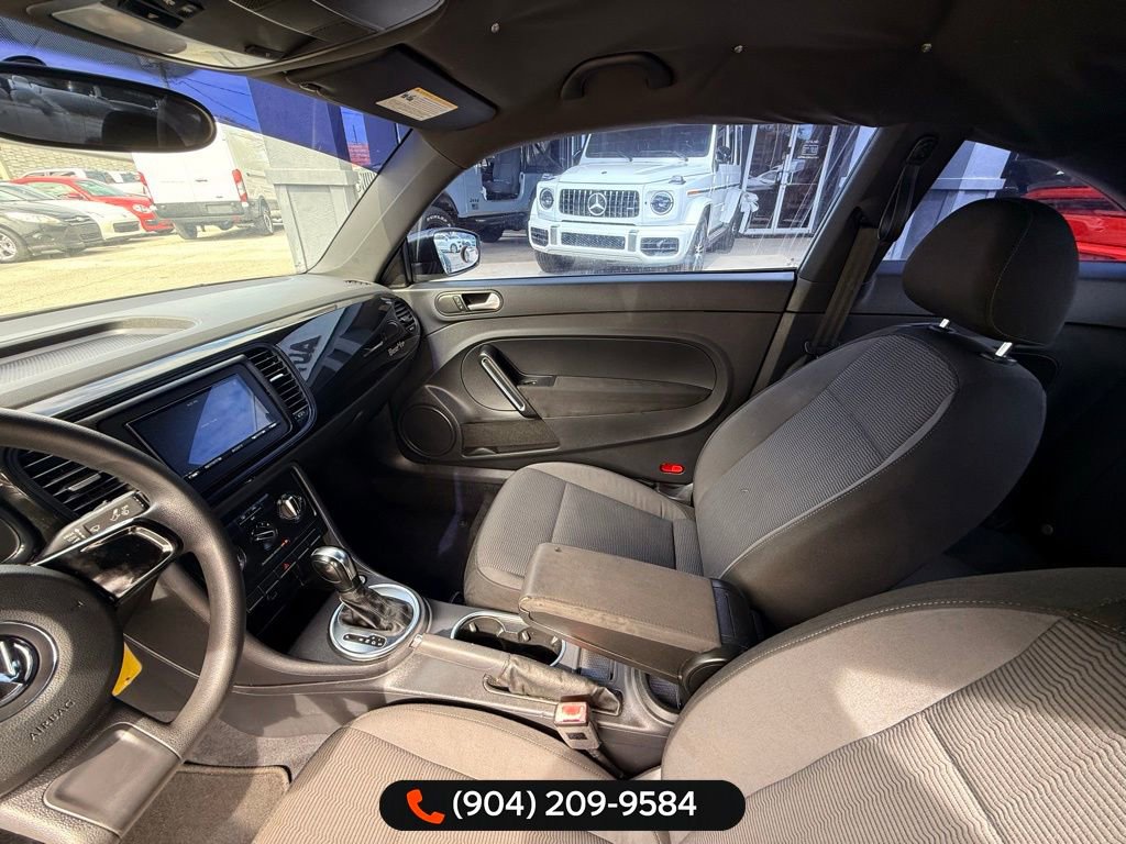 Used 2014 Volkswagen Beetle 2.5 image 18