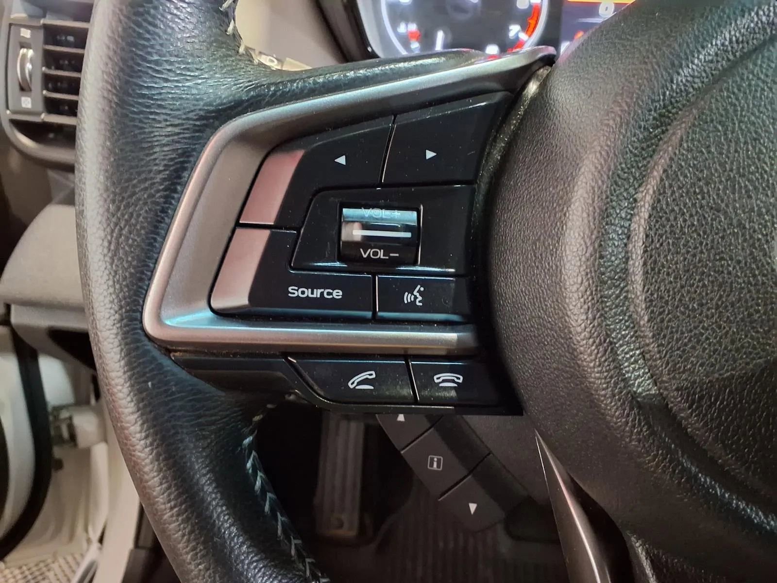 Used 2022 Subaru Outback Premium image 27