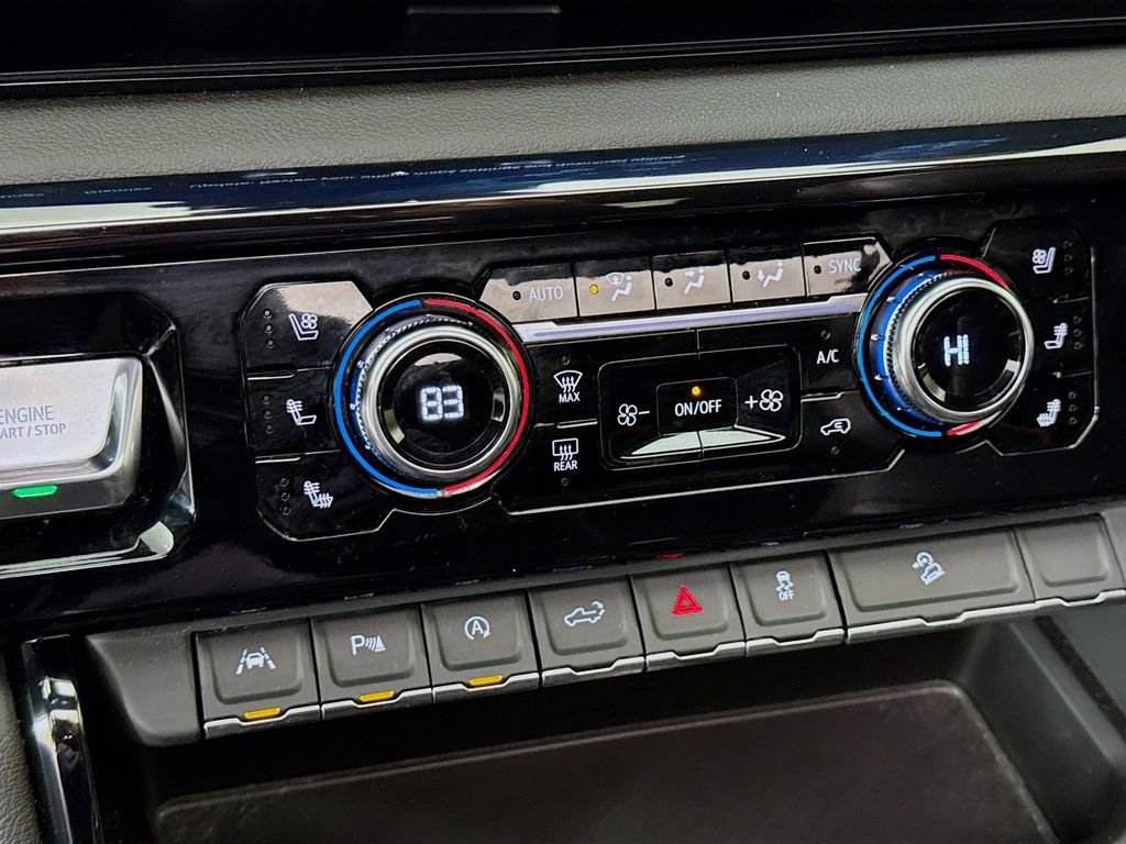 Used 2024 GMC Sierra 1500 AT4 w/ Technology Package image 19