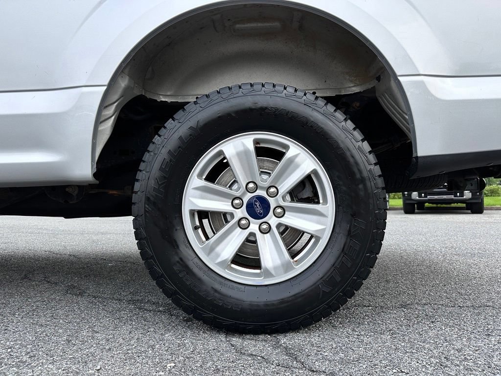 Used 2015 Ford F150 XL w/ Equipment Group 101A Mid AWD/4WD image 42