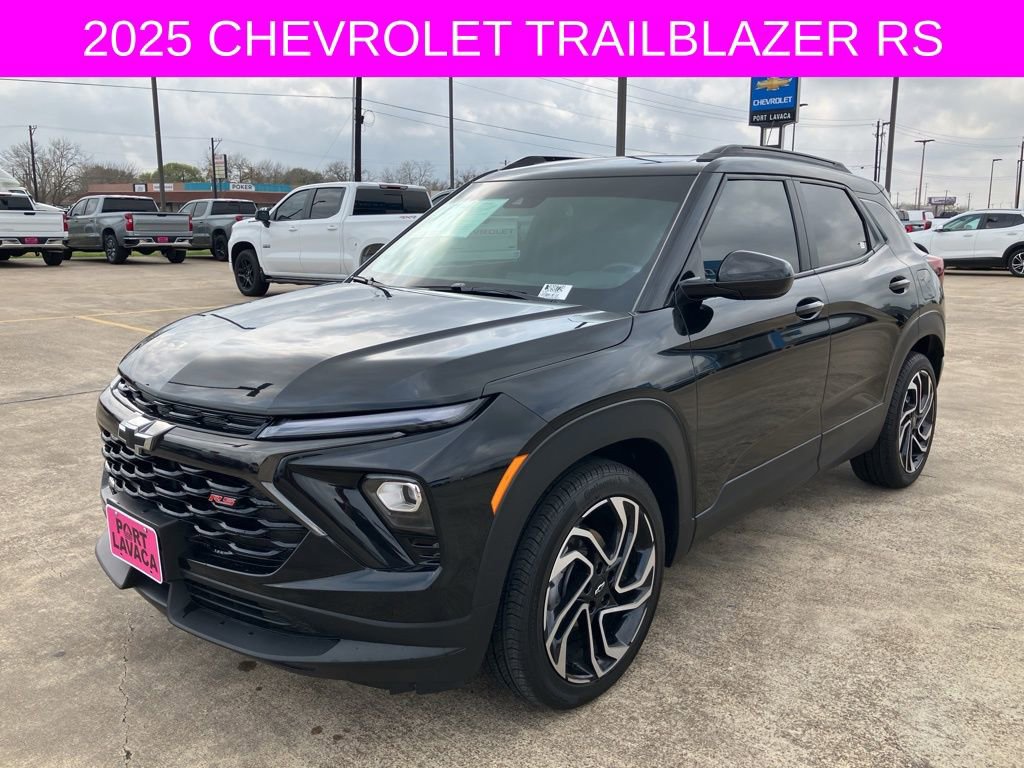 Used 2025 Chevrolet TrailBlazer RS w/ Convenience Package image 3