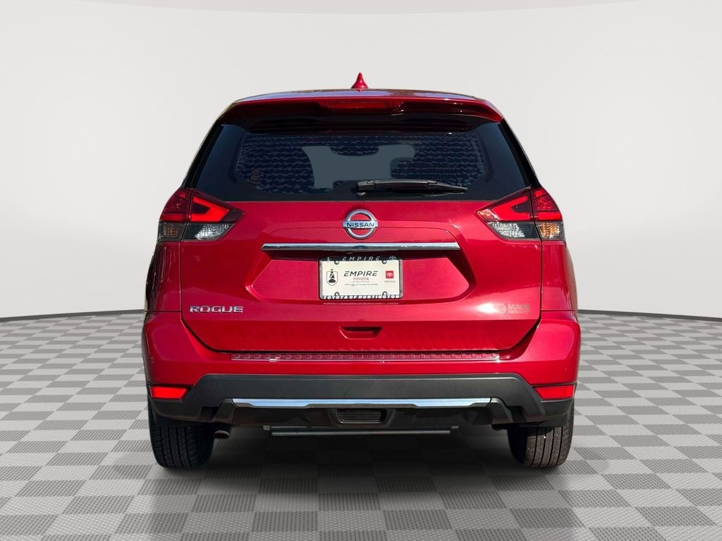 Used 2017 Nissan Rogue S FWD image 6