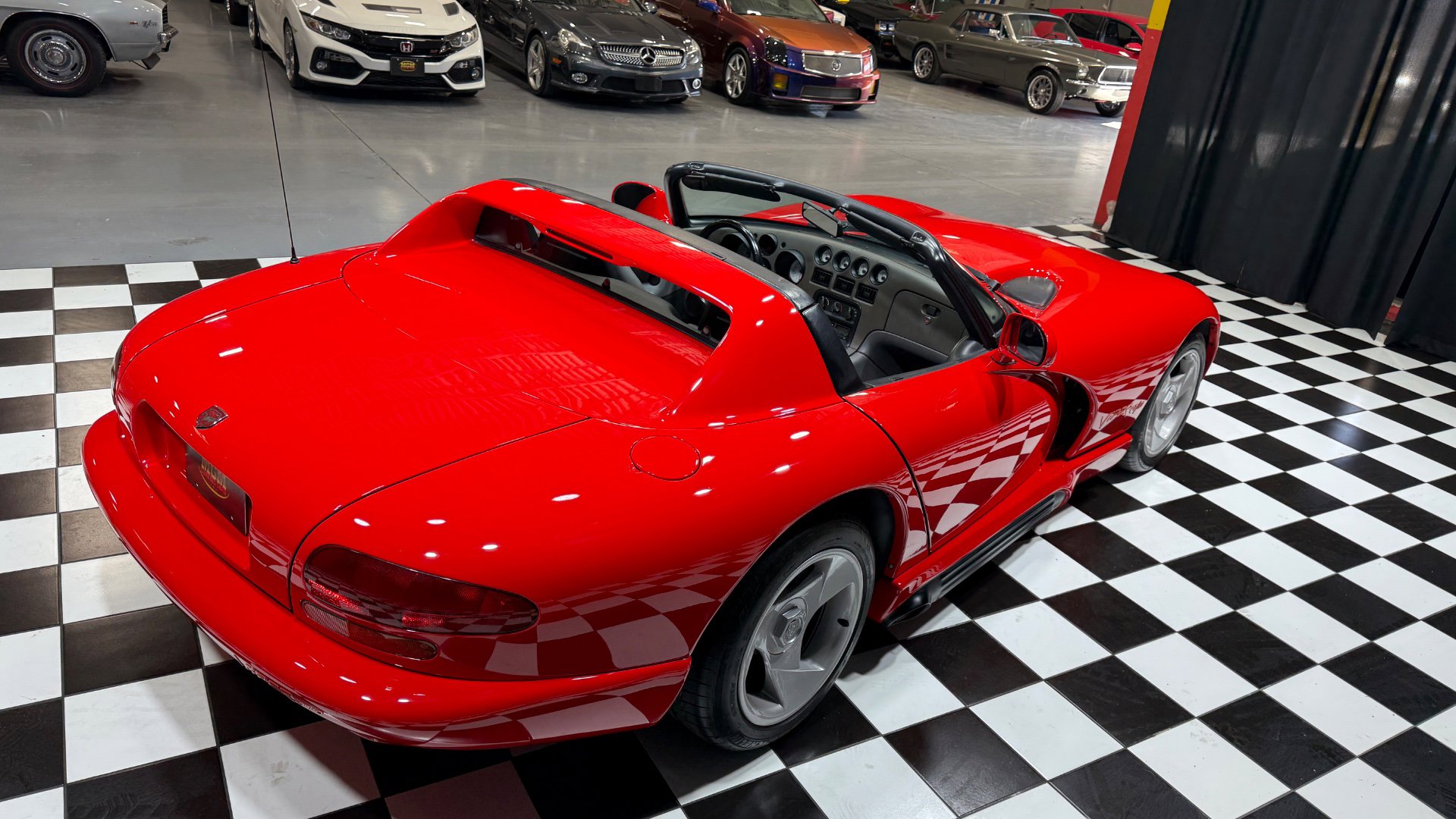 Used 1992 Dodge Viper RT/10 image 18