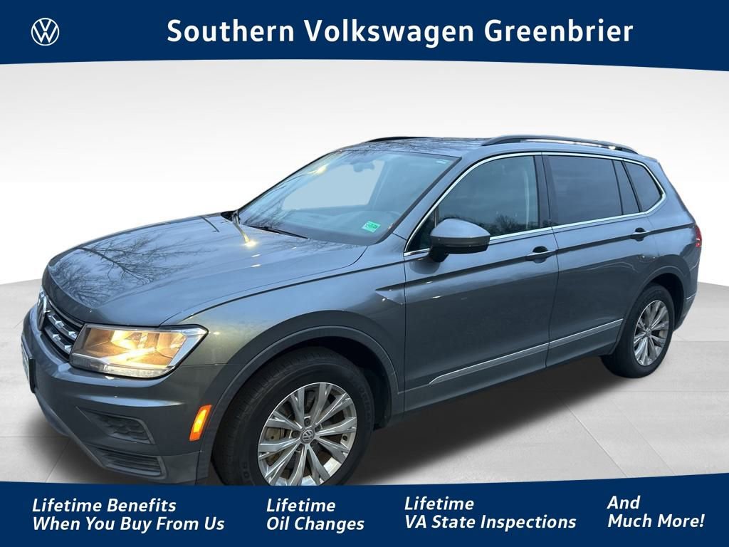 Used 2018 Volkswagen Tiguan SE w/ Panoramic Sunroof Package