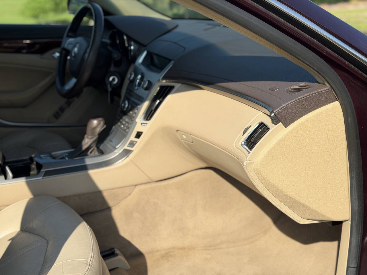 Used 2009 Cadillac CTS 3.6 RWD image 18