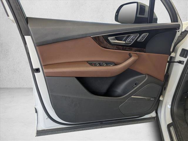 Used 2019 Audi Q7 3.0T Premium Plus w/ Premium Plus Package AWD/4WD image 14