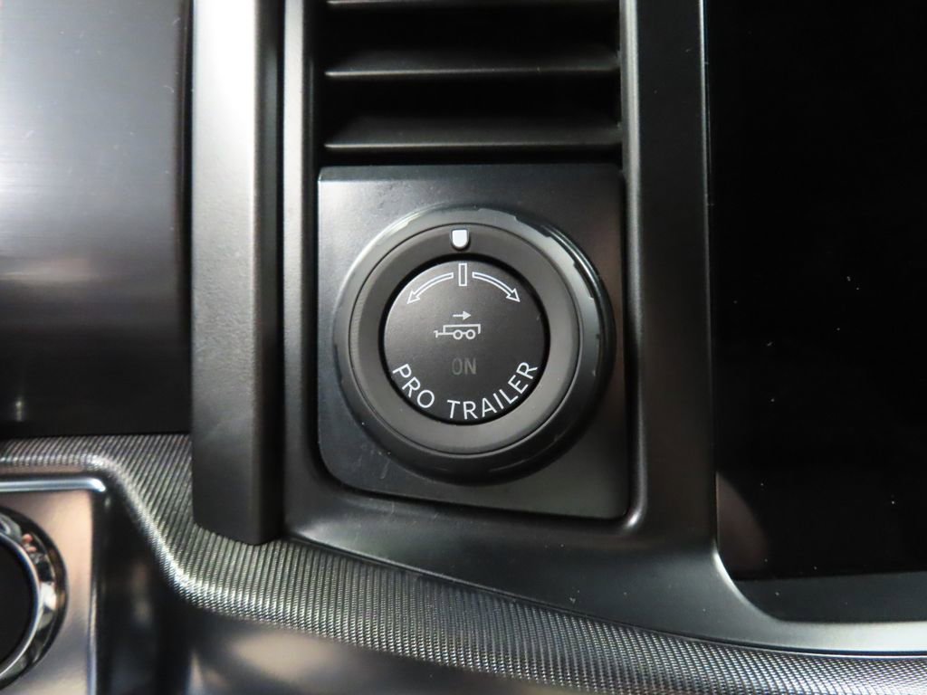 Used 2025 Ford F150 Lariat w/ Equipment Group 501A Mid image 65