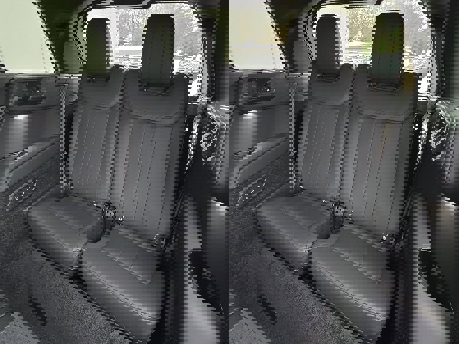 New 2026 Land Rover Range Rover Long Wheelbase SE image 11