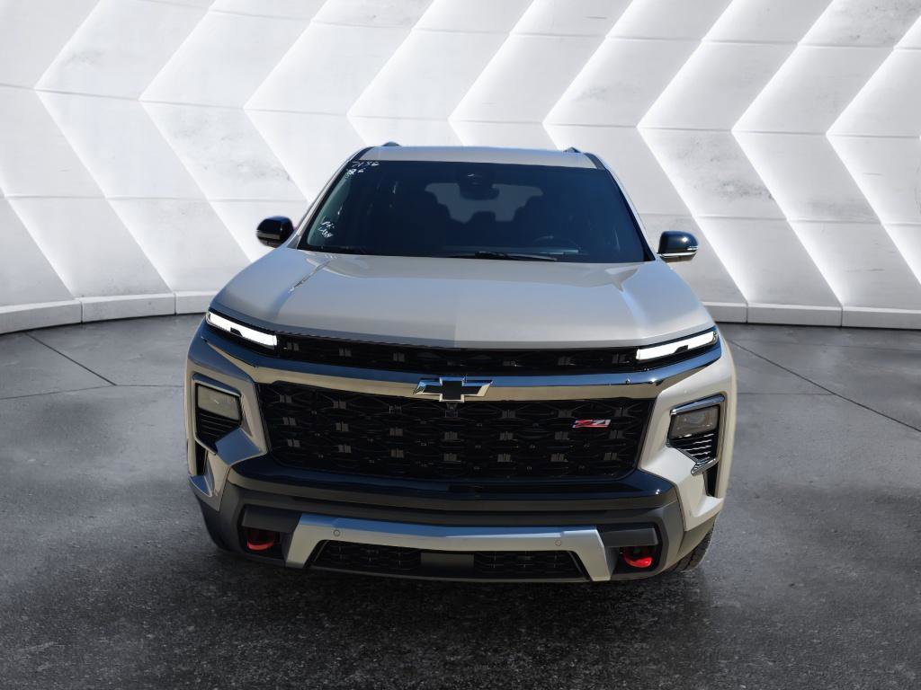 New 2026 Chevrolet Traverse Z71 w/ Enhanced Driving Package image 2
