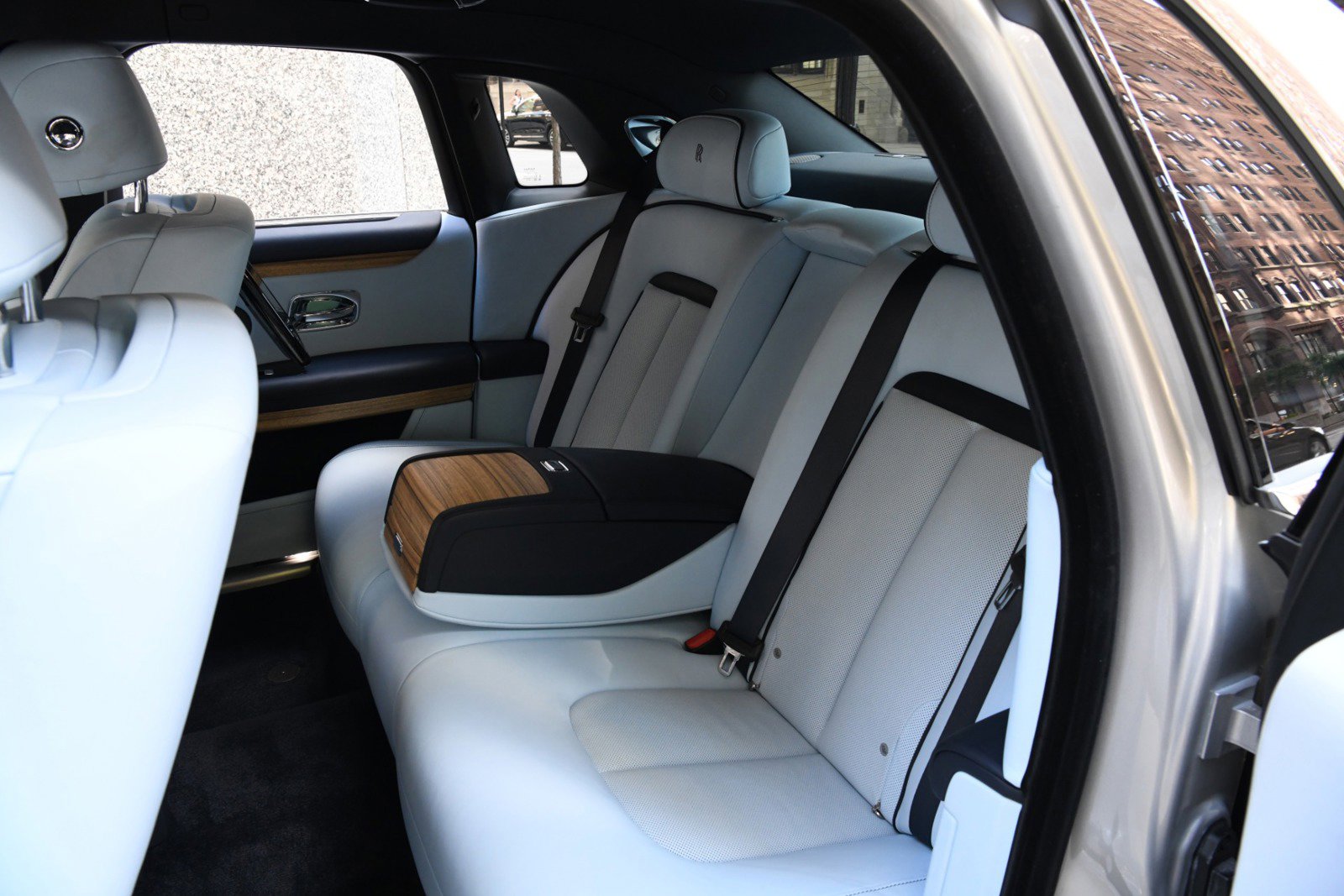 Used 2022 Rolls-Royce Ghost w/ Ghost Package image 13