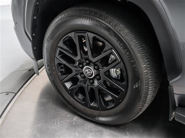 Used 2024 Toyota Sequoia Limited image 14