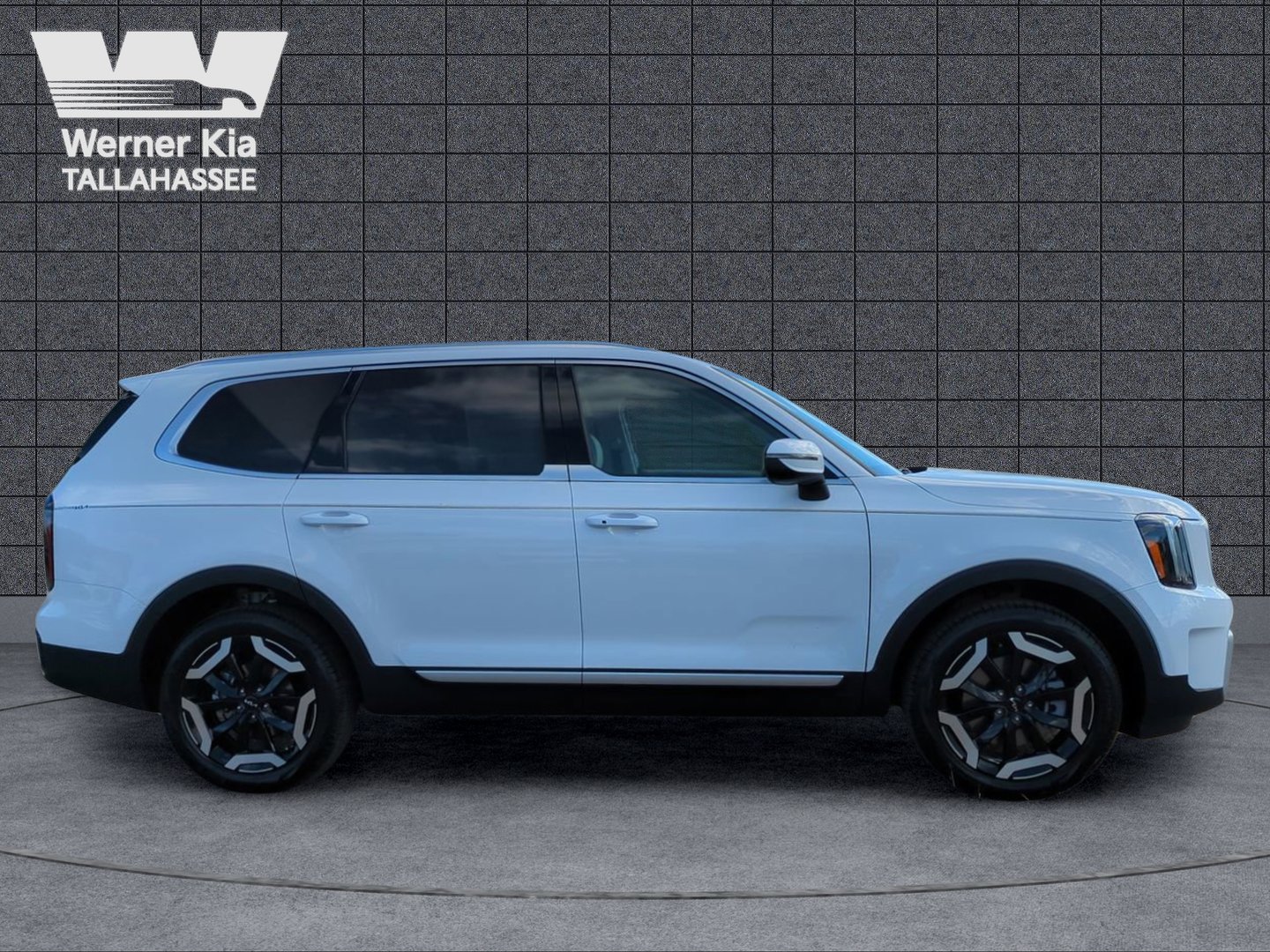 New 2025 Kia Telluride EX w/ EX Captain's Chair Package FWD image 4