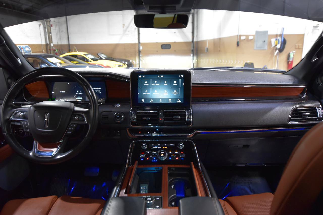 Used 2018 Lincoln Navigator L Reserve w/ Technology Package AWD/4WD image 37