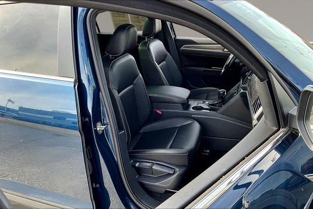 Used 2020 Volkswagen Atlas Cross Sport SE w/ Panoramic Sunroof Package image 27