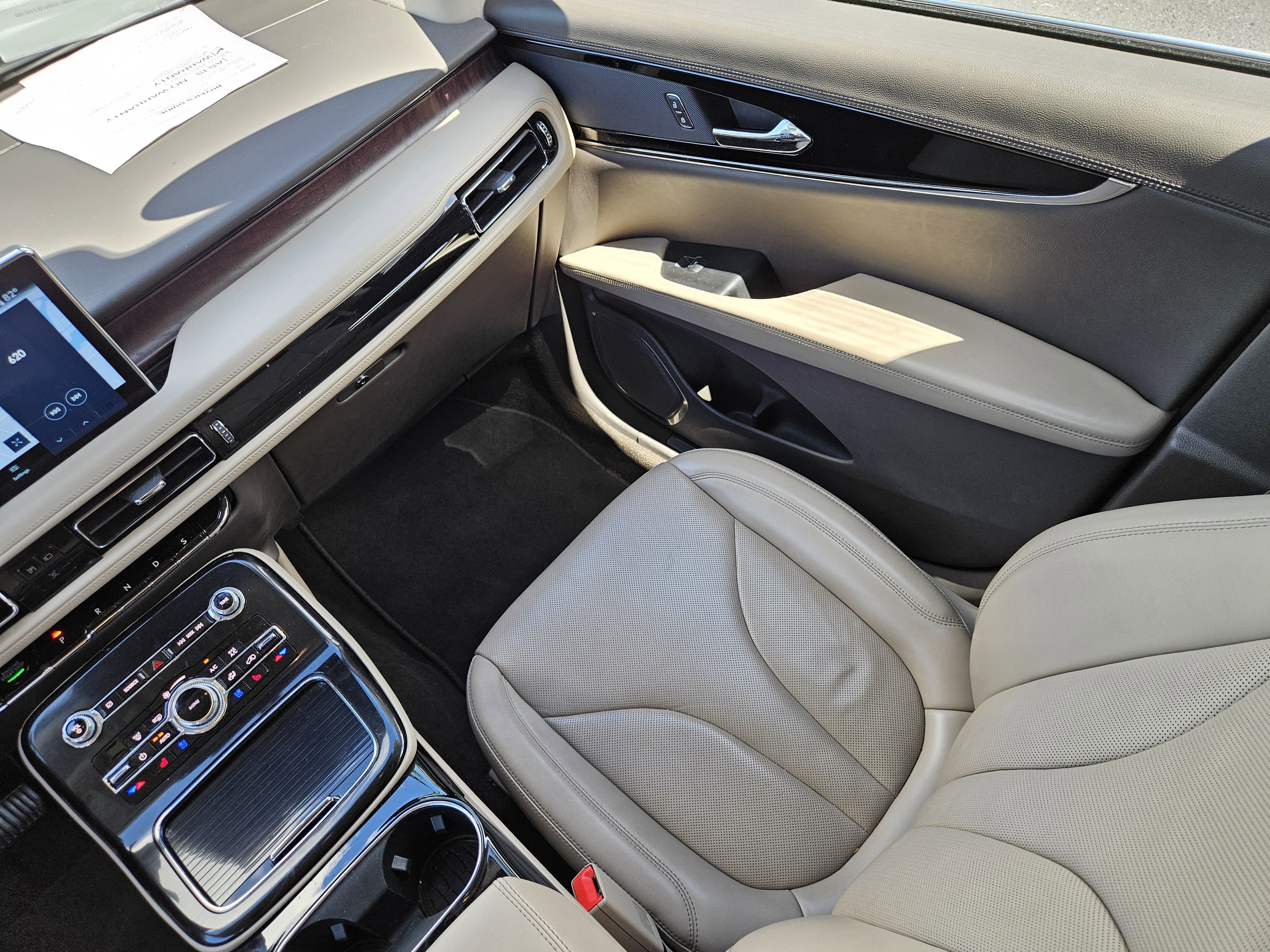 Used 2022 Lincoln Nautilus Reserve image 16