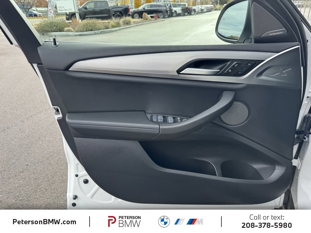 Used 2023 BMW X4 xDrive30i w/ Premium Package image 15