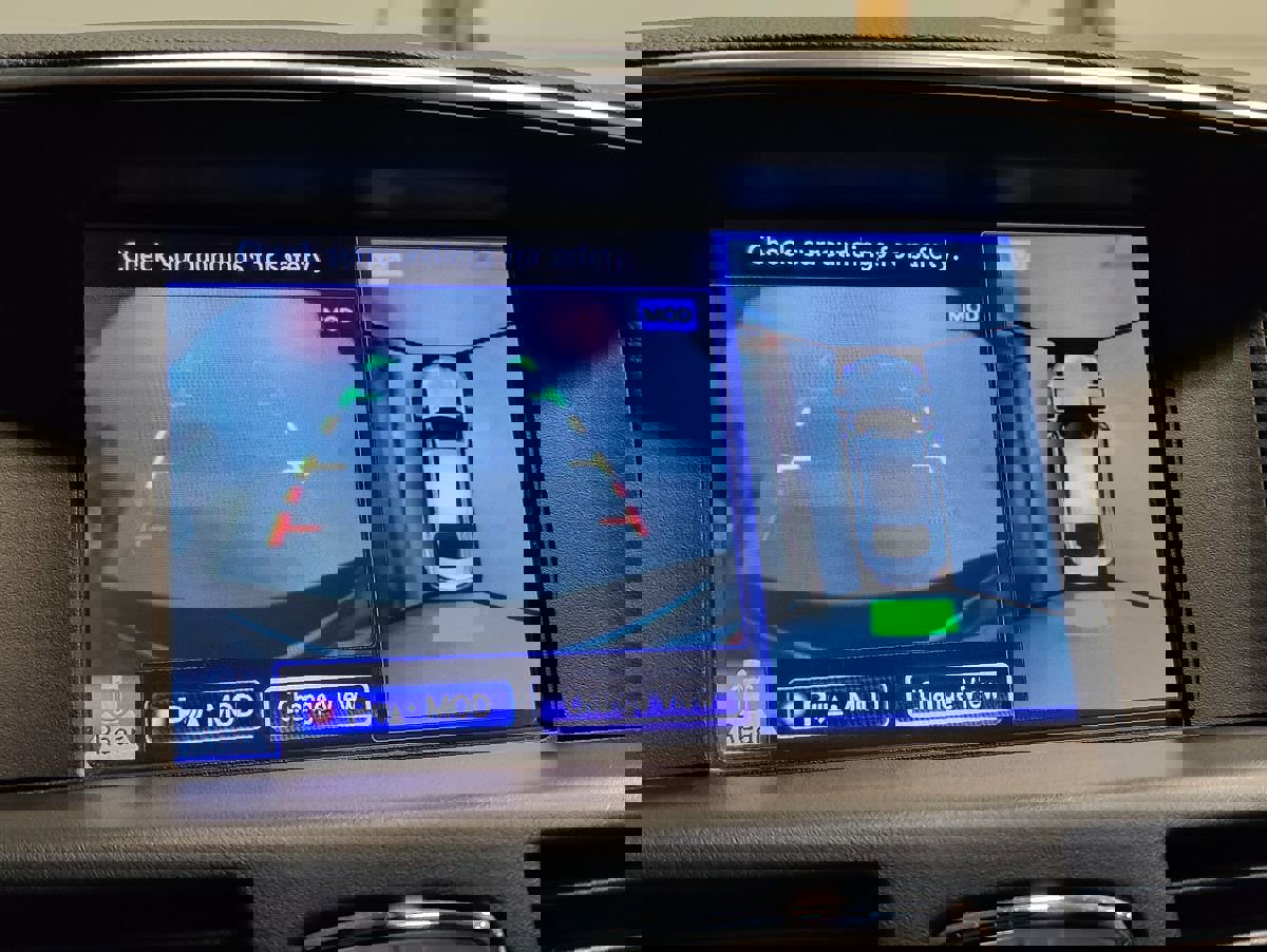 Used 2015 INFINITI Q70 L 3.7 w/ Technology Package image 38