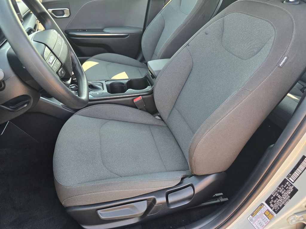 Used 2025 Kia K4 FWD image 20
