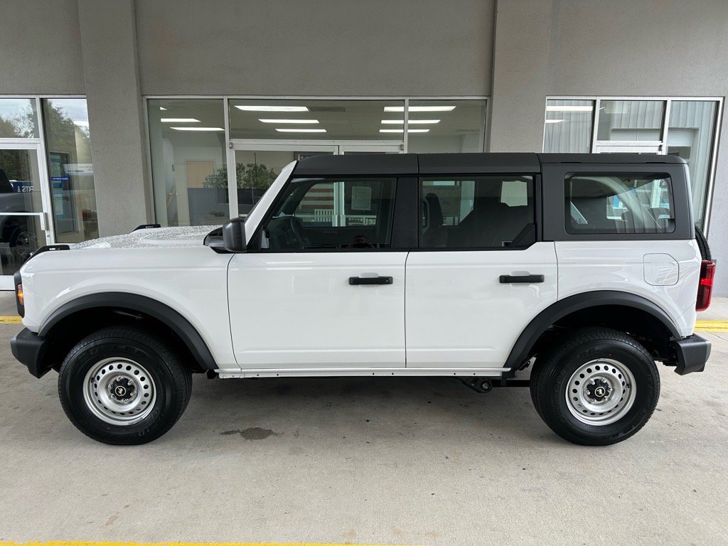 New 2025 Ford Bronco 4-Door AWD/4WD image 4