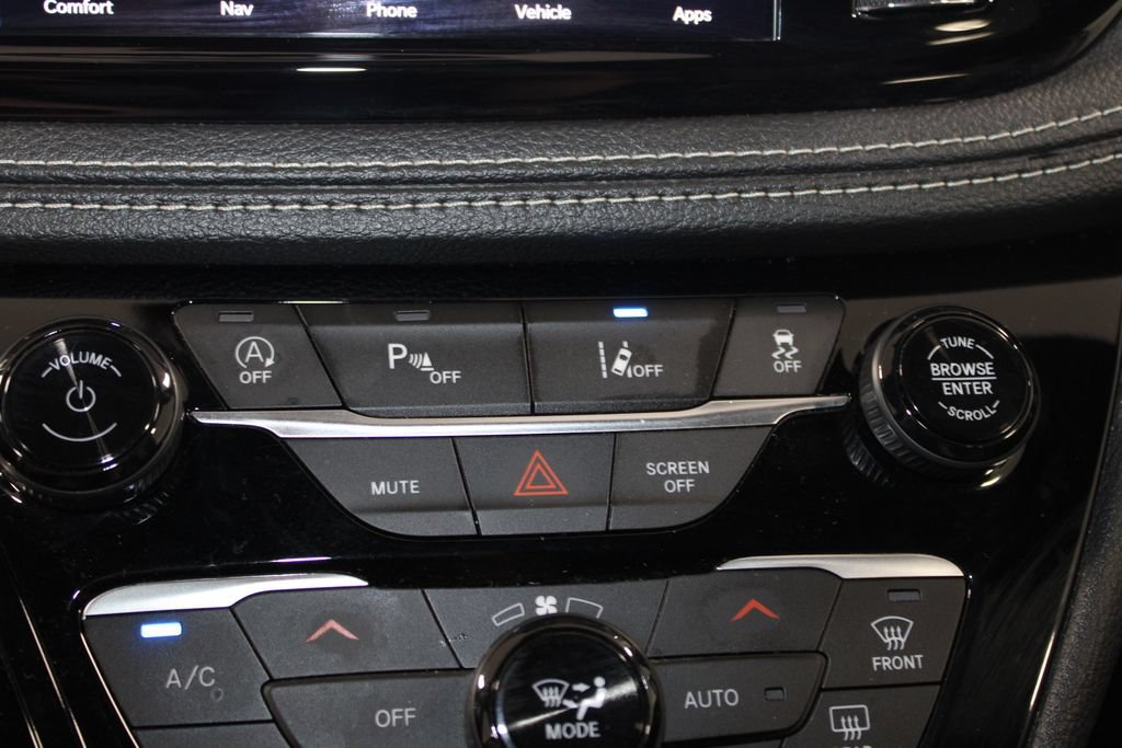 Used 2025 Chrysler Pacifica Limited FWD image 43