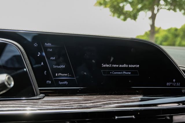 Used 2023 Cadillac Escalade ESV Sport w/ Touring Package AWD/4WD image 38