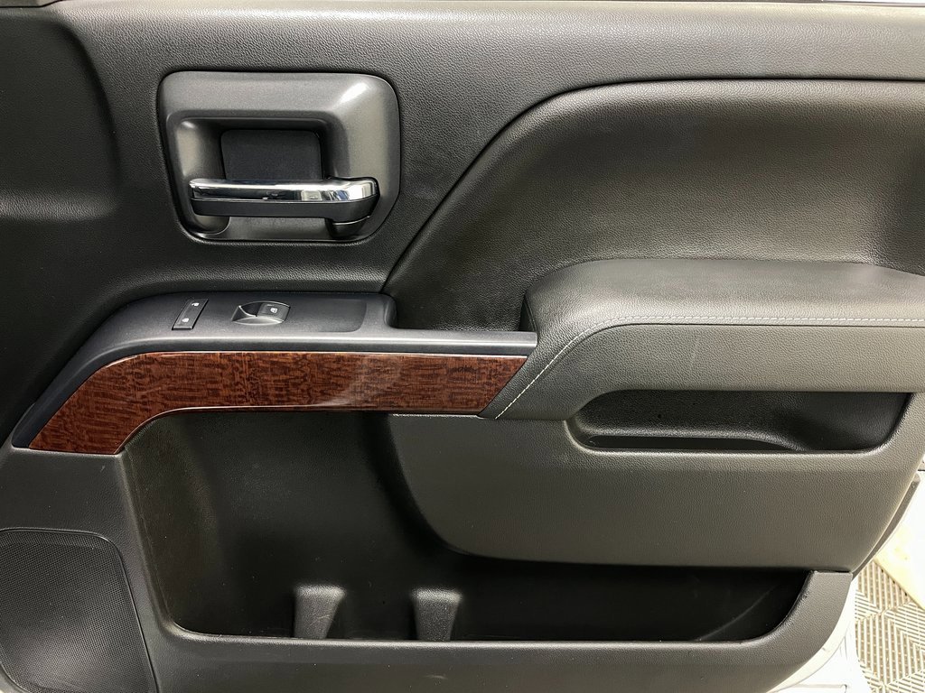 Used 2015 GMC Sierra 1500 SLE w/ SLE Value Package image 37