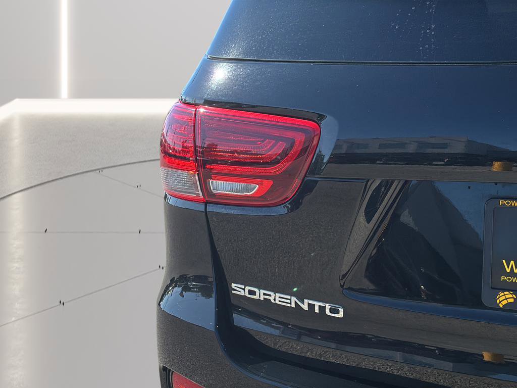 Used 2019 Kia Sorento S image 29