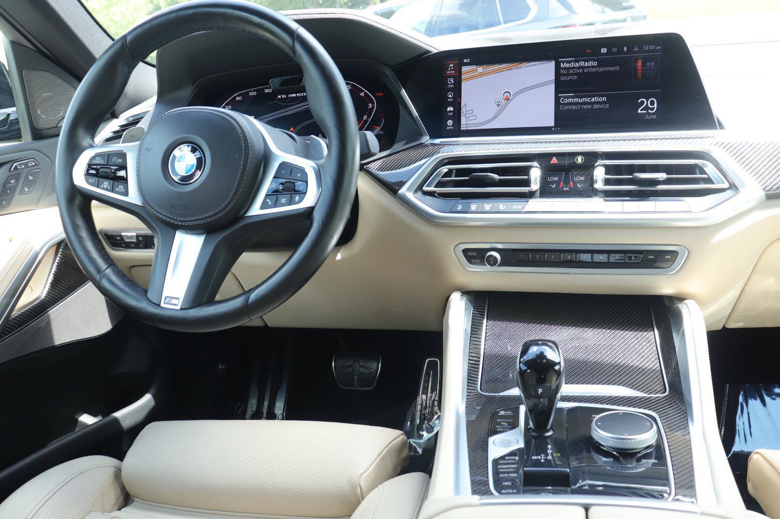 Used 2022 BMW X6 M50i AWD/4WD image 28
