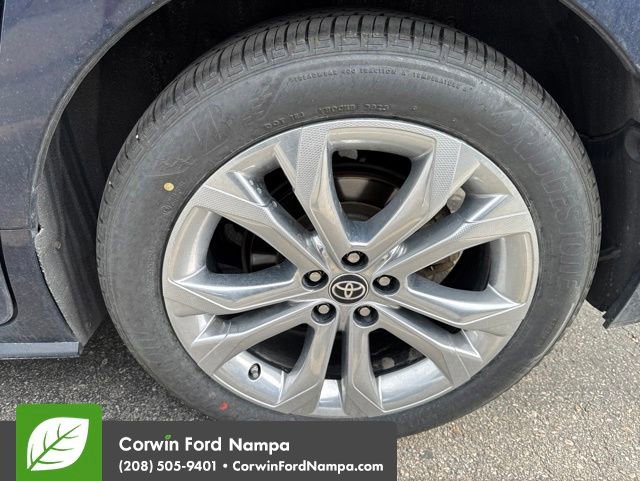 Used 2021 Toyota Sienna Platinum FWD image 15