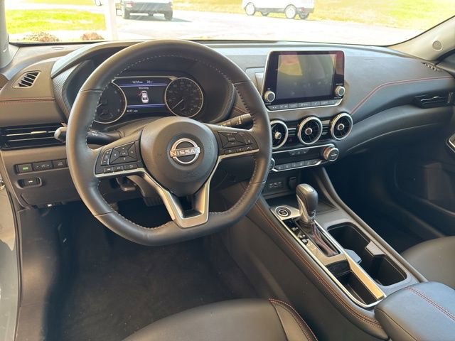 Used 2024 Nissan Sentra SR w/ SR Premium Package image 12