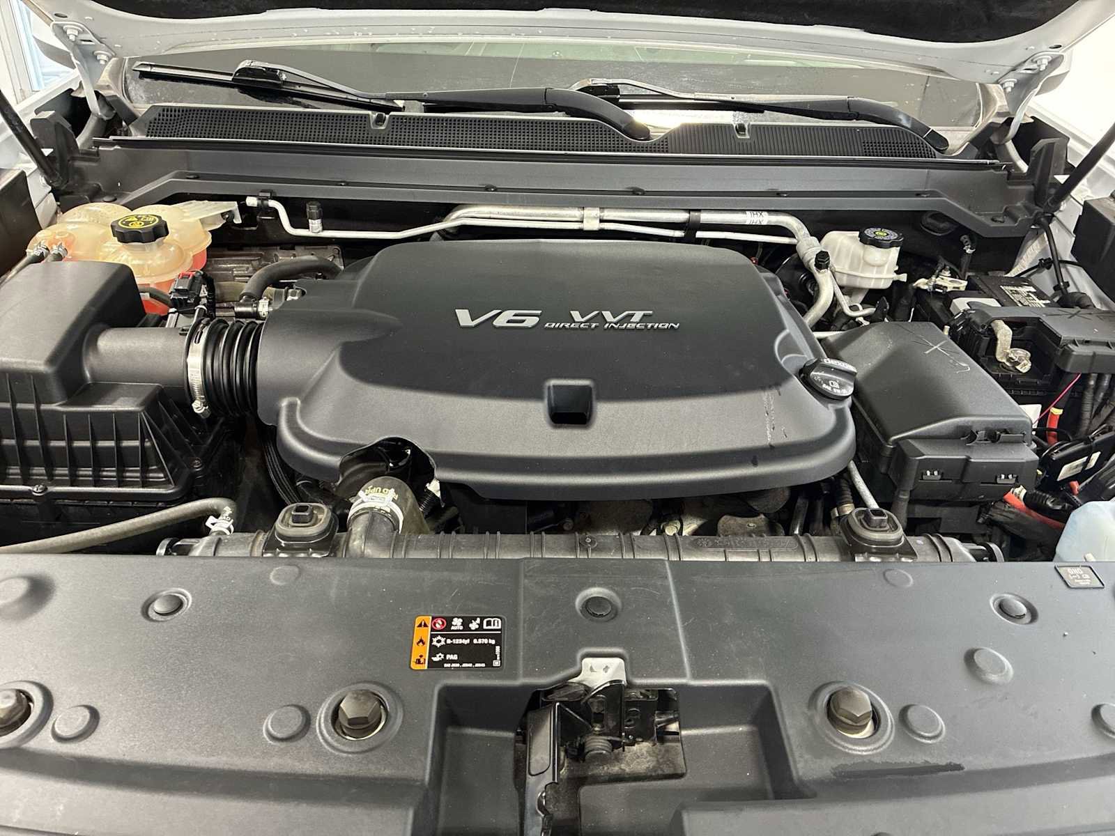 Used 2018 GMC Canyon SLT image 17