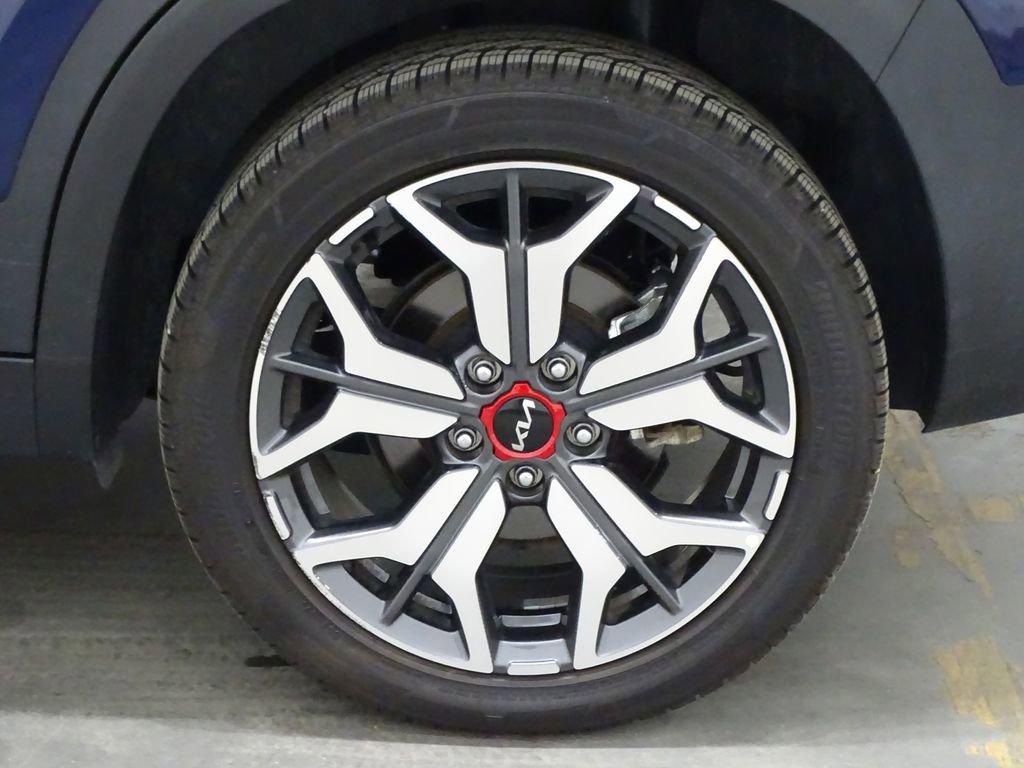 Used 2022 Kia Seltos SX image 43