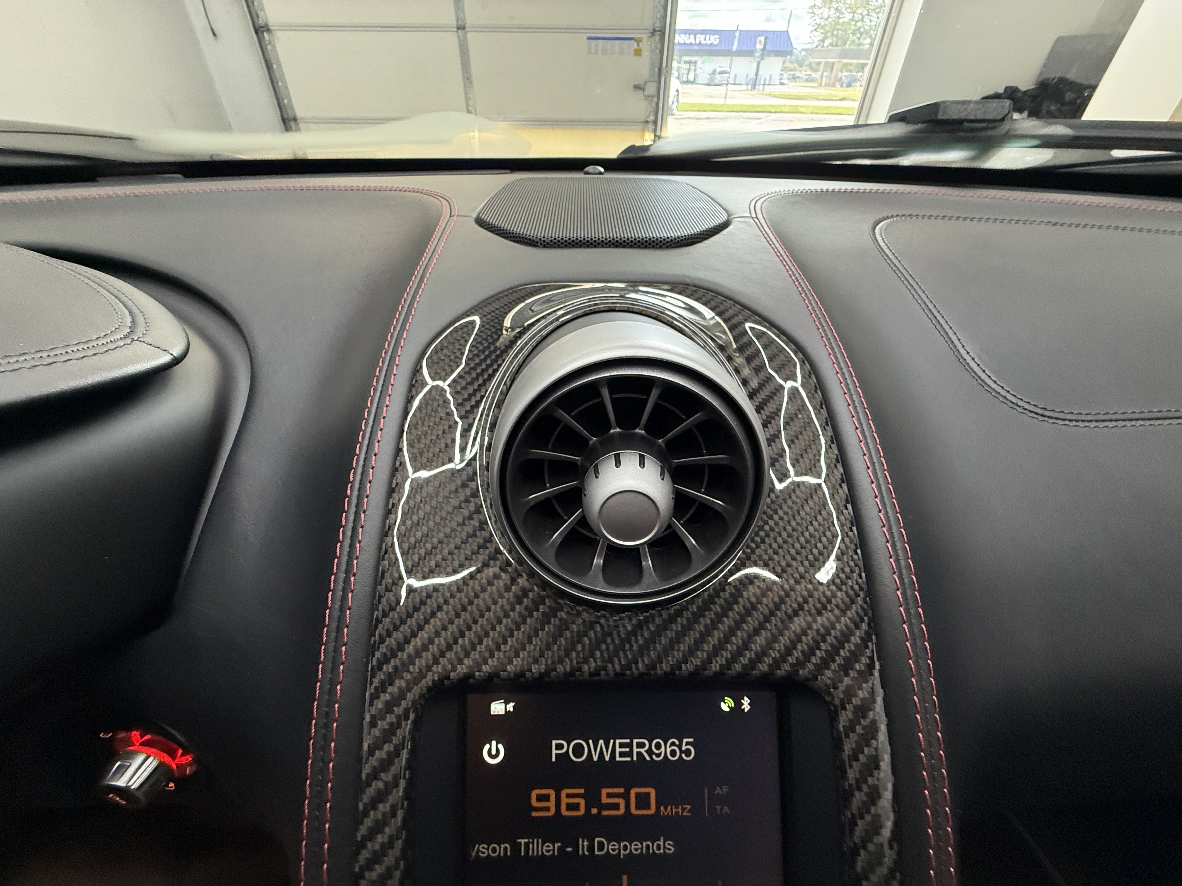 Used 2016 McLaren 650S Spider RWD image 23